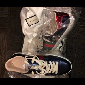 Gucci sneakers size 8.5= 9.5 US
